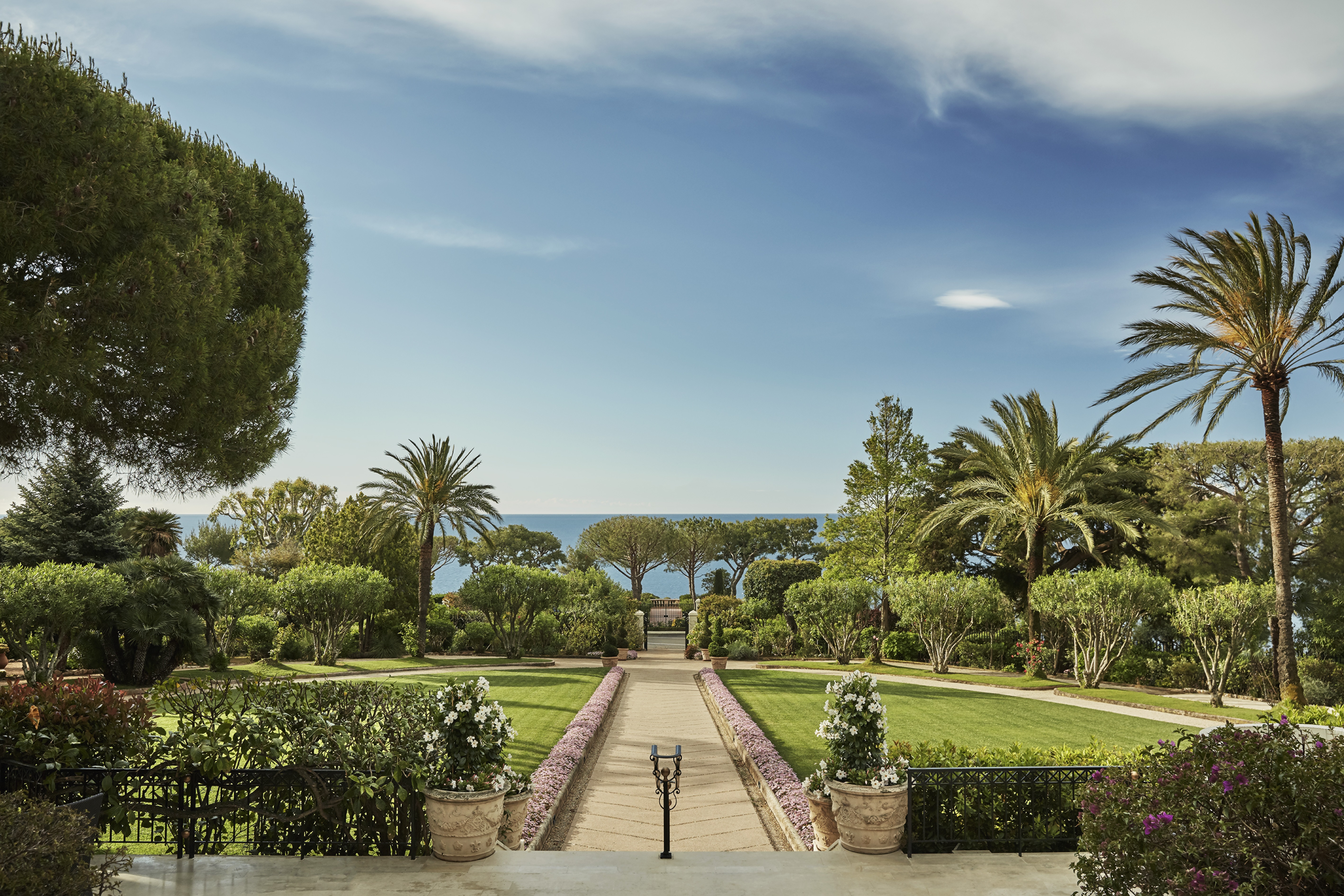 Grand-Hotel du Cap-Ferrat, A Four Seasons Hotel - 2