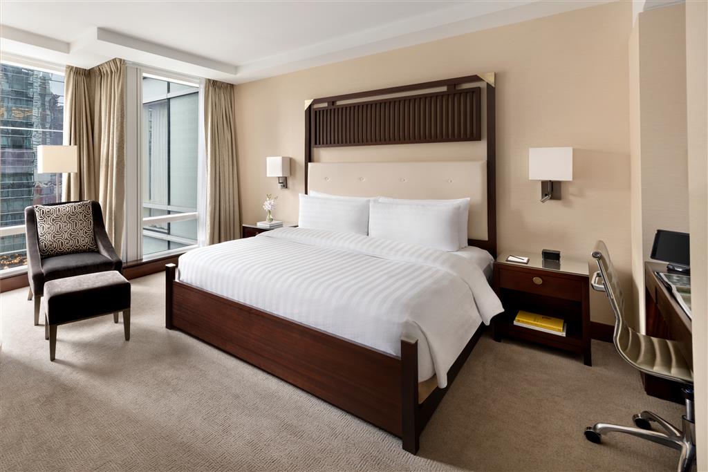 Shangri-La Toronto - 2