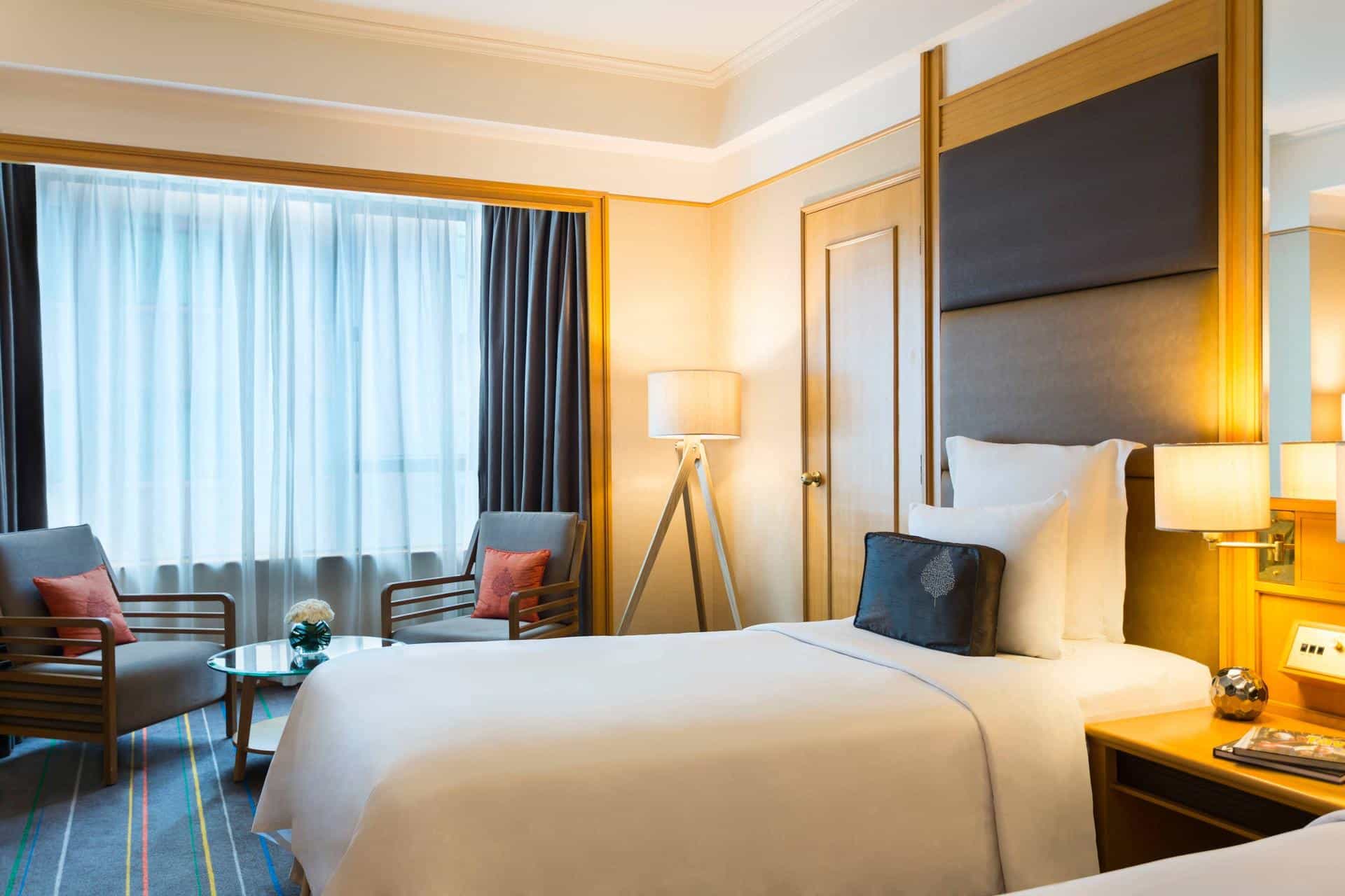 Renaissance Riverside Hotel Saigon - 3