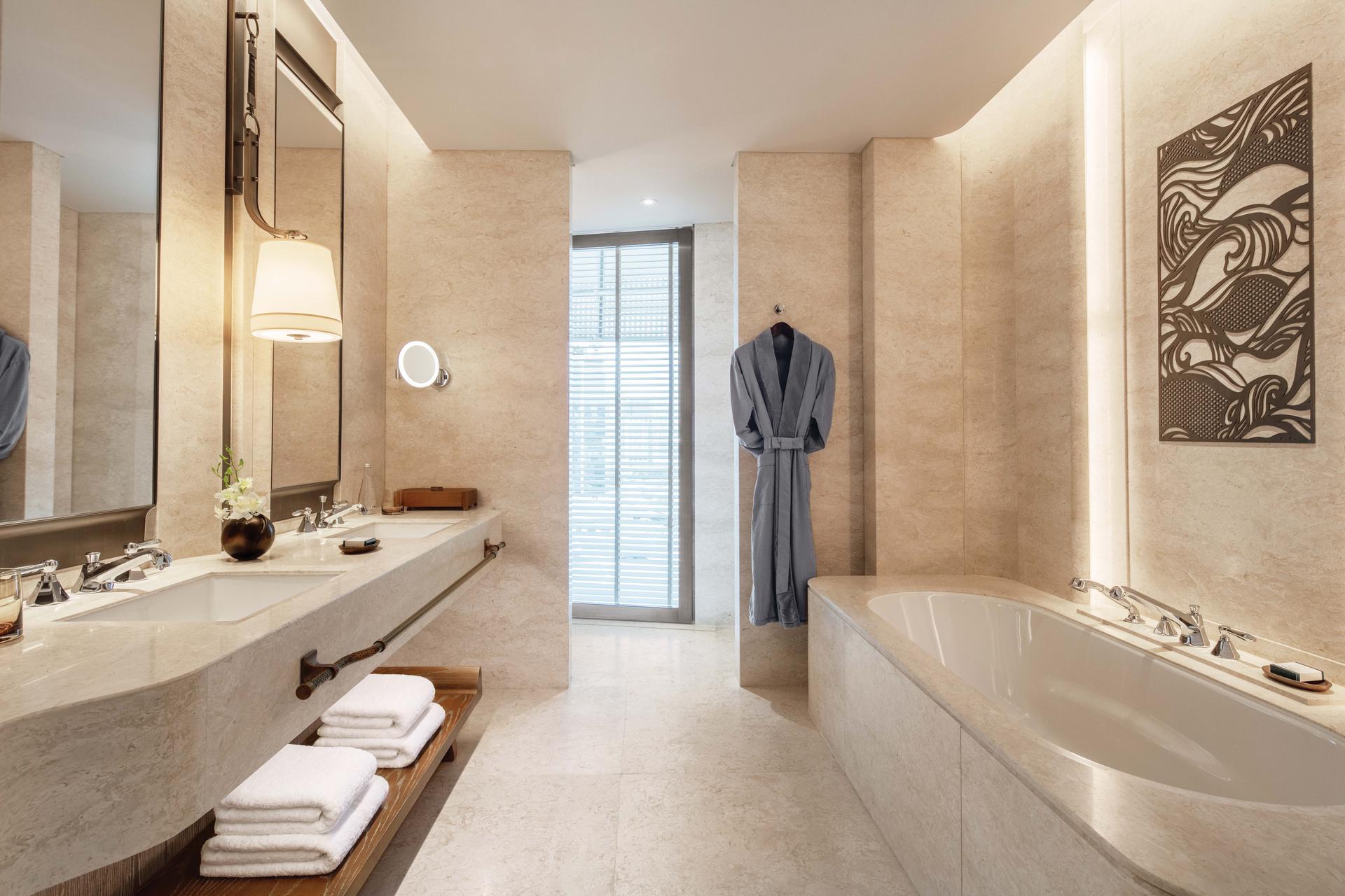 Waldorf Astoria Bangkok - 4