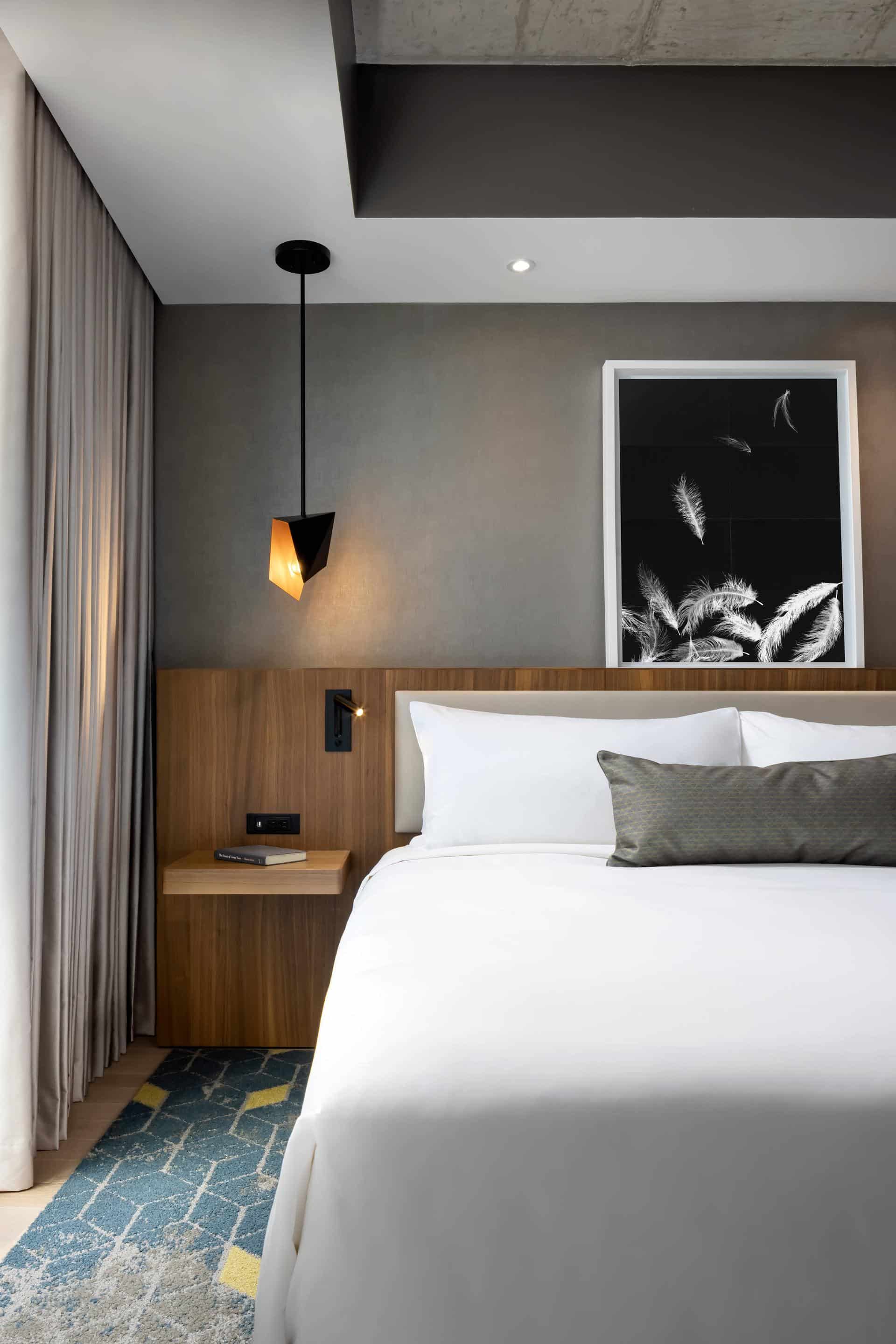 Humaniti Hotel Montreal, Autograph Collection