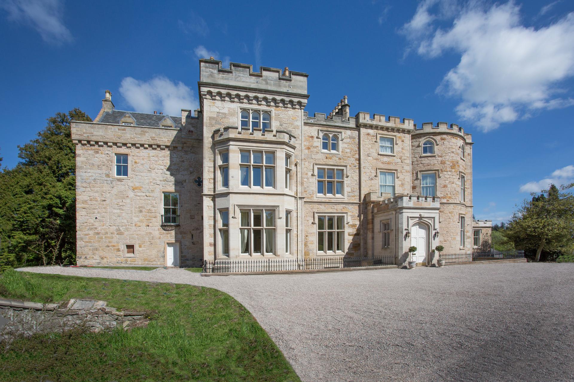 Crossbasket Castle - 1