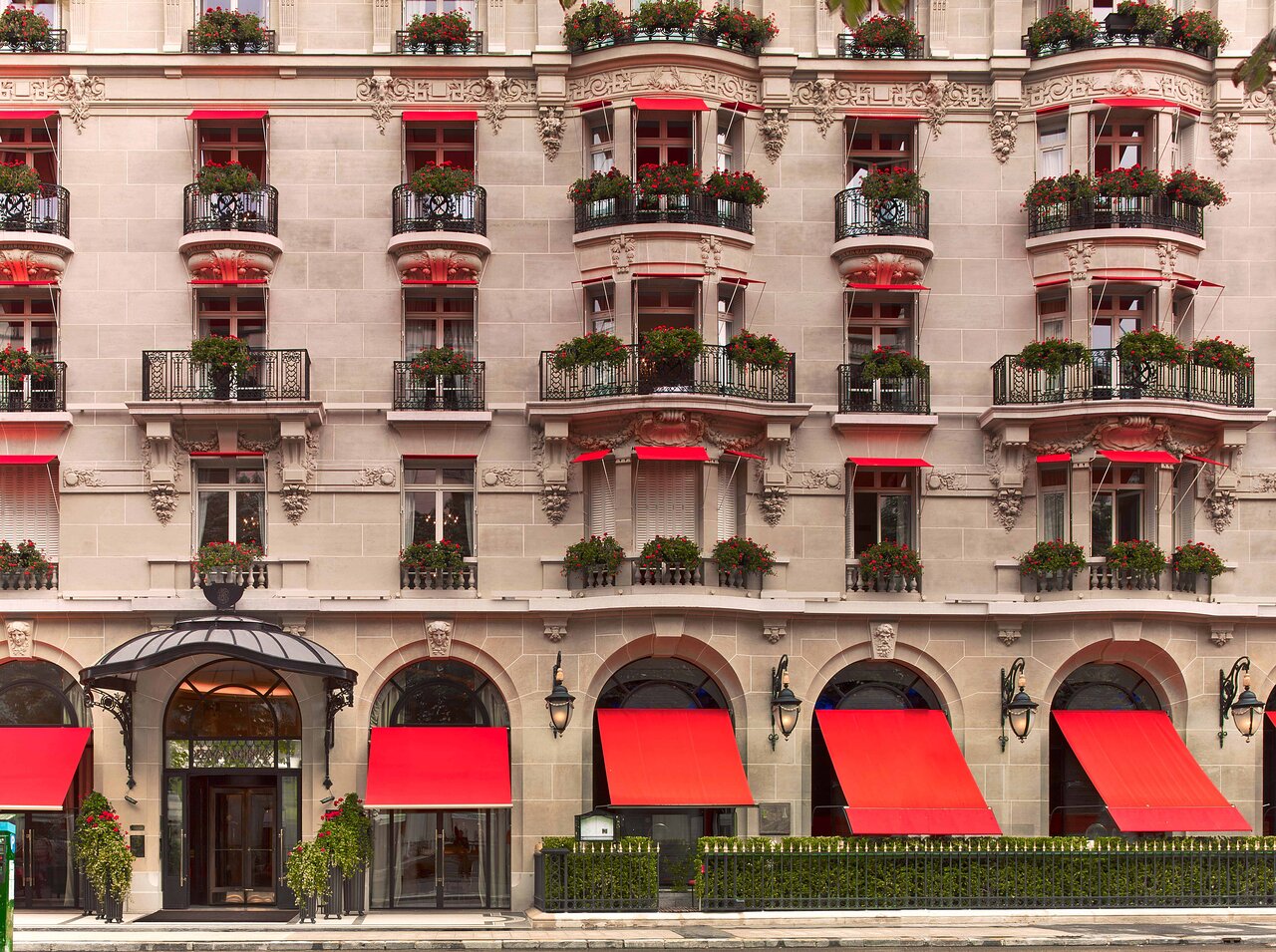 Hotel Plaza Athenee, Dorchester Collection - 1