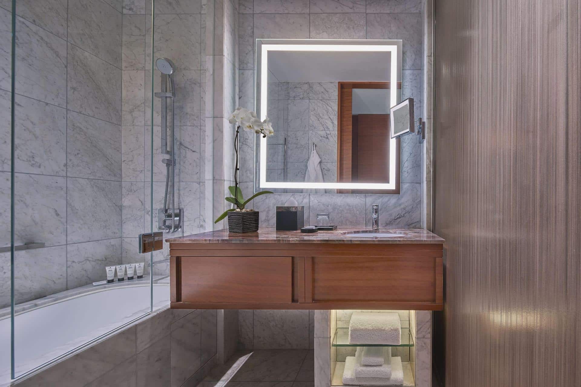 Grand Hyatt Manila - 5