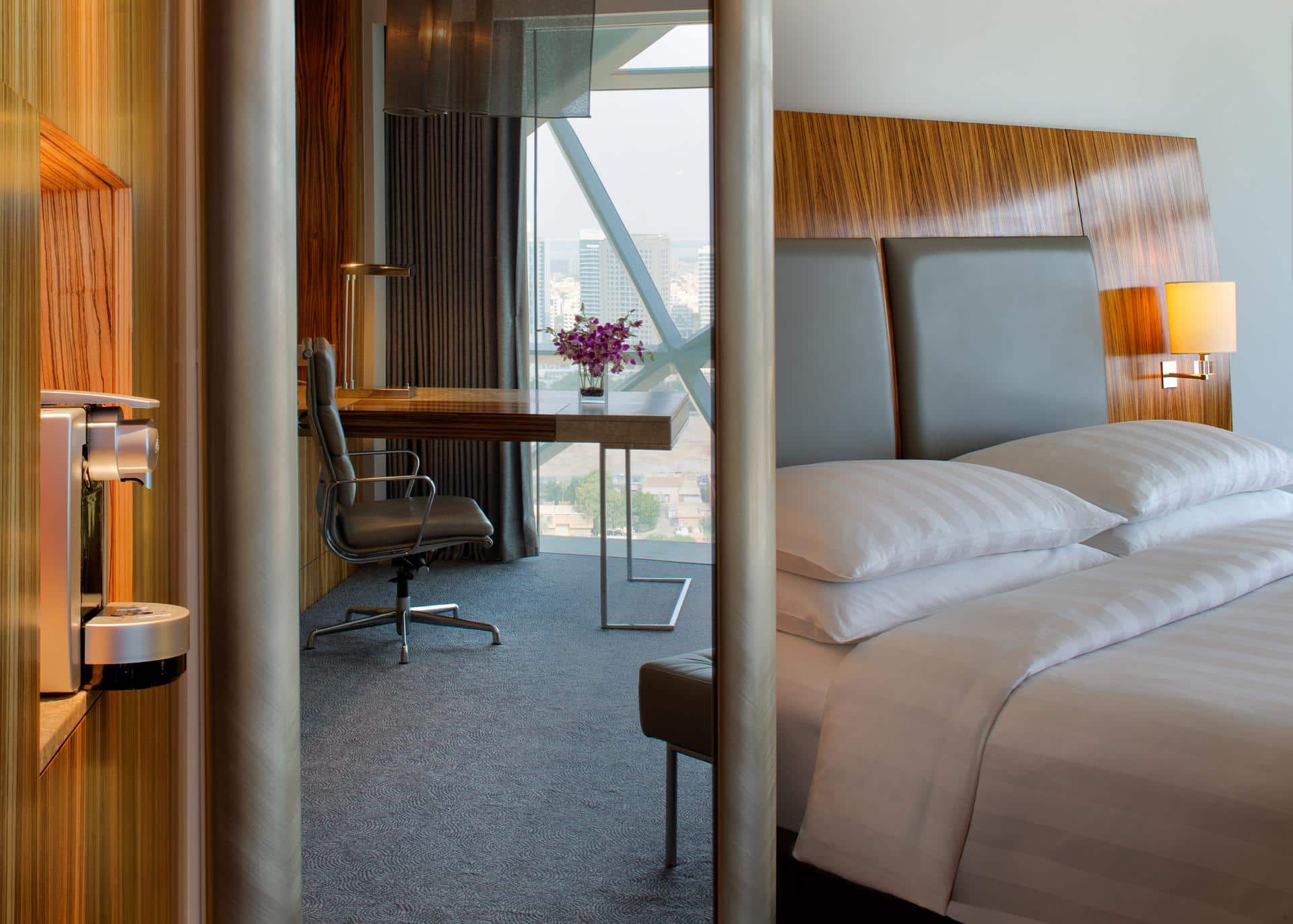 Andaz Capital Gate, Abu Dhabi - 4