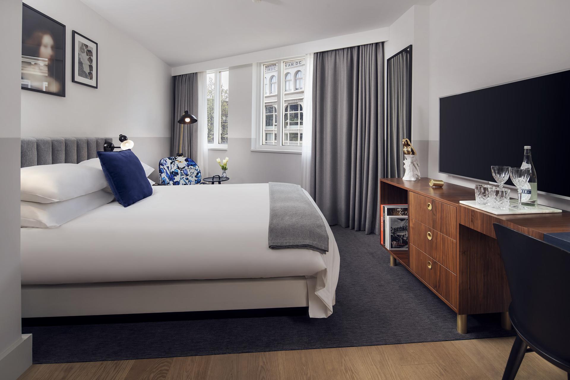Kimpton De Witt - 2