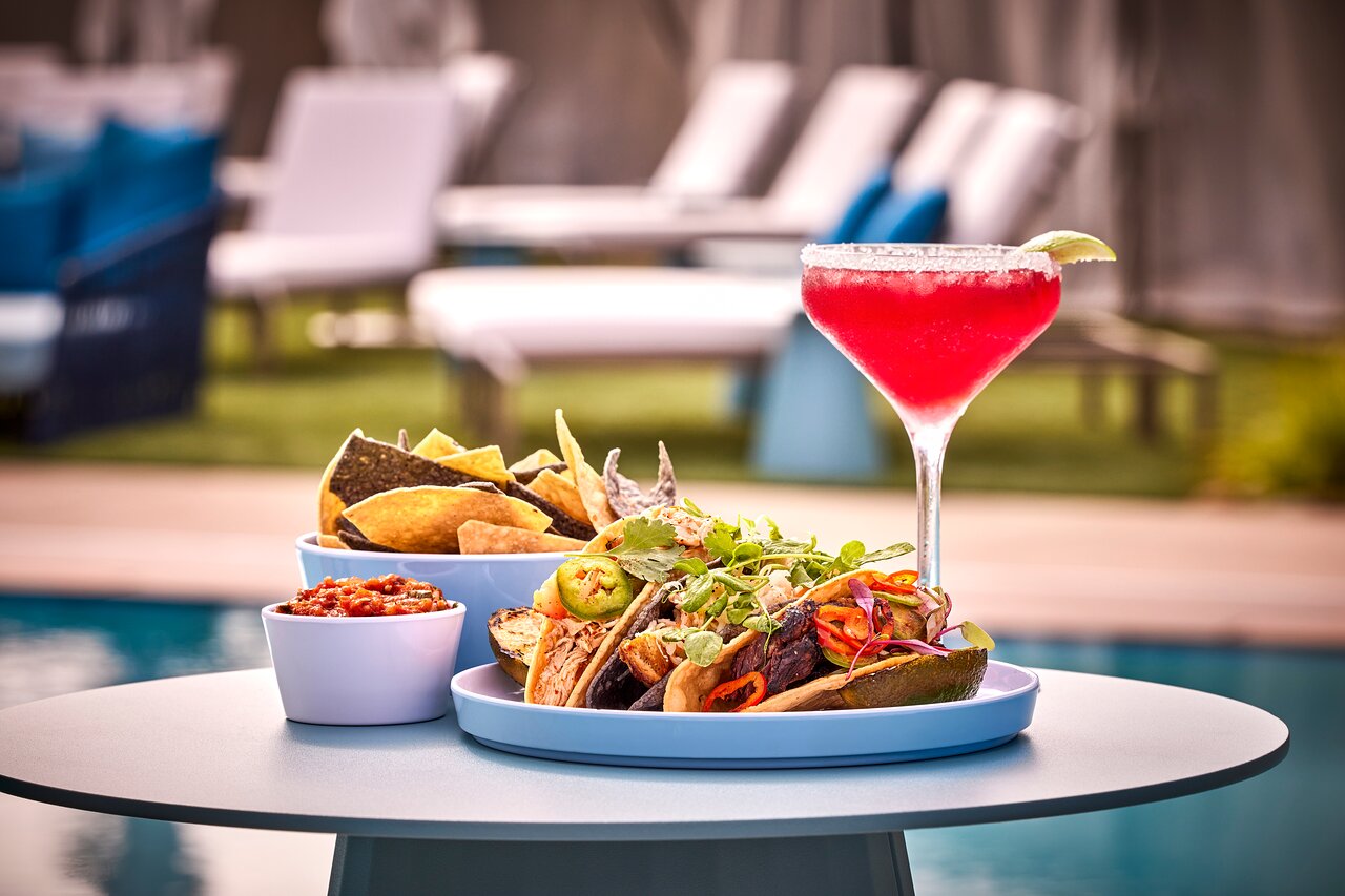 VEA Newport Beach, A Marriott Resort & Spa - 4
