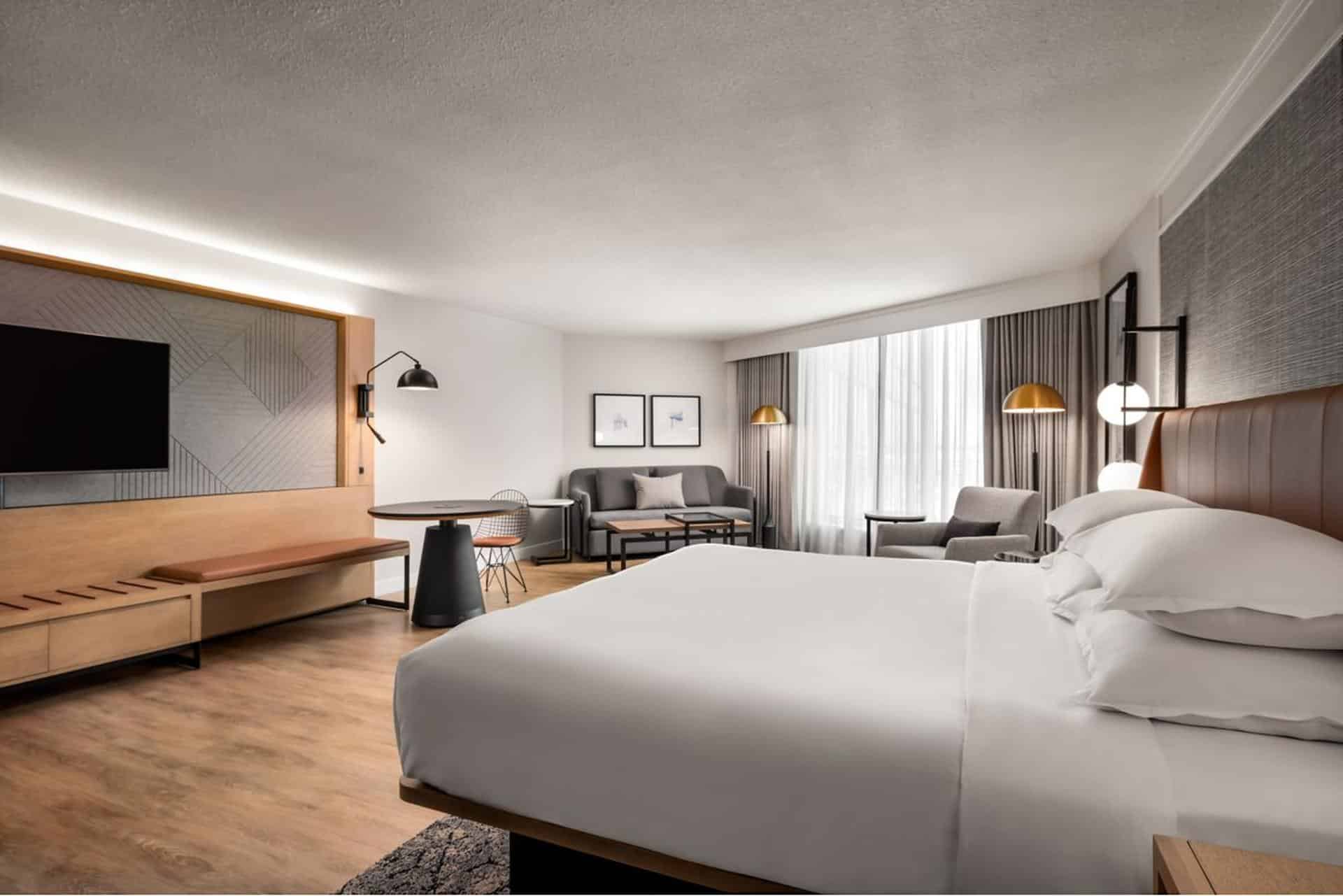 Sheraton Gateway Hotel in Toronto International Airport - 4