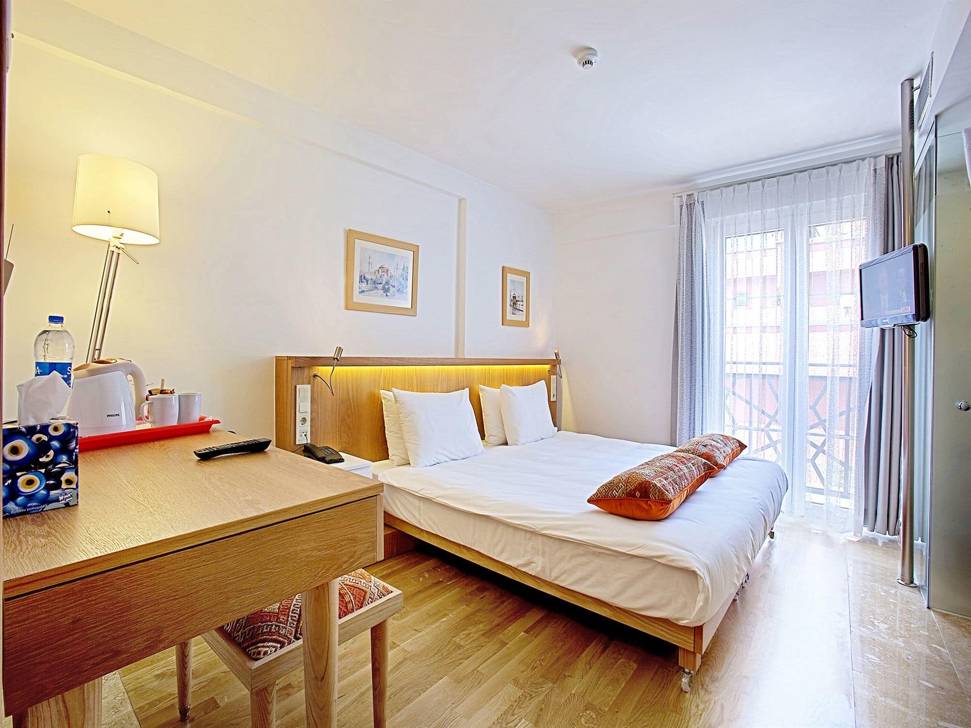 Royal Blues Hotel - 4