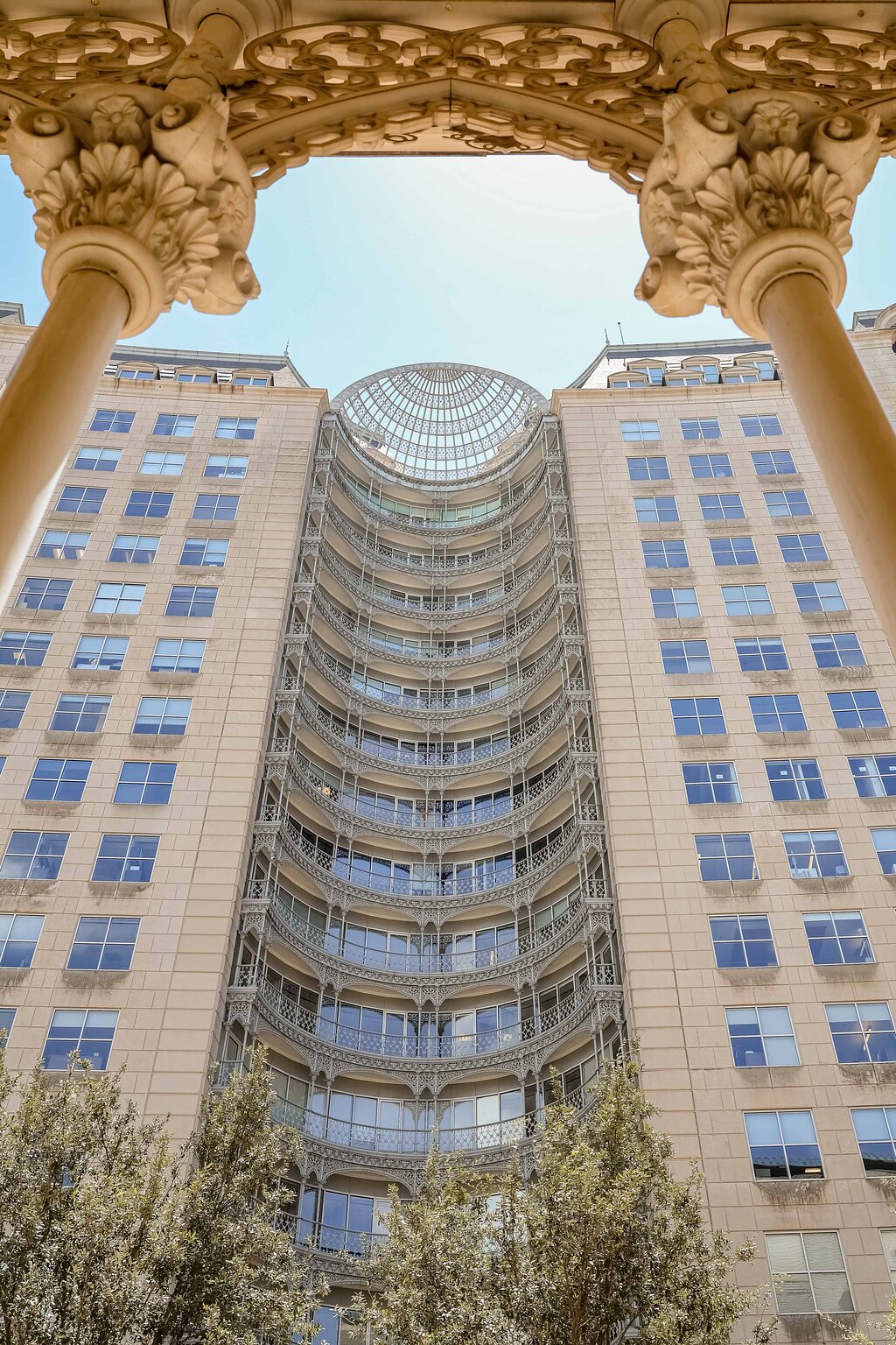 Hotel Crescent Court - 4