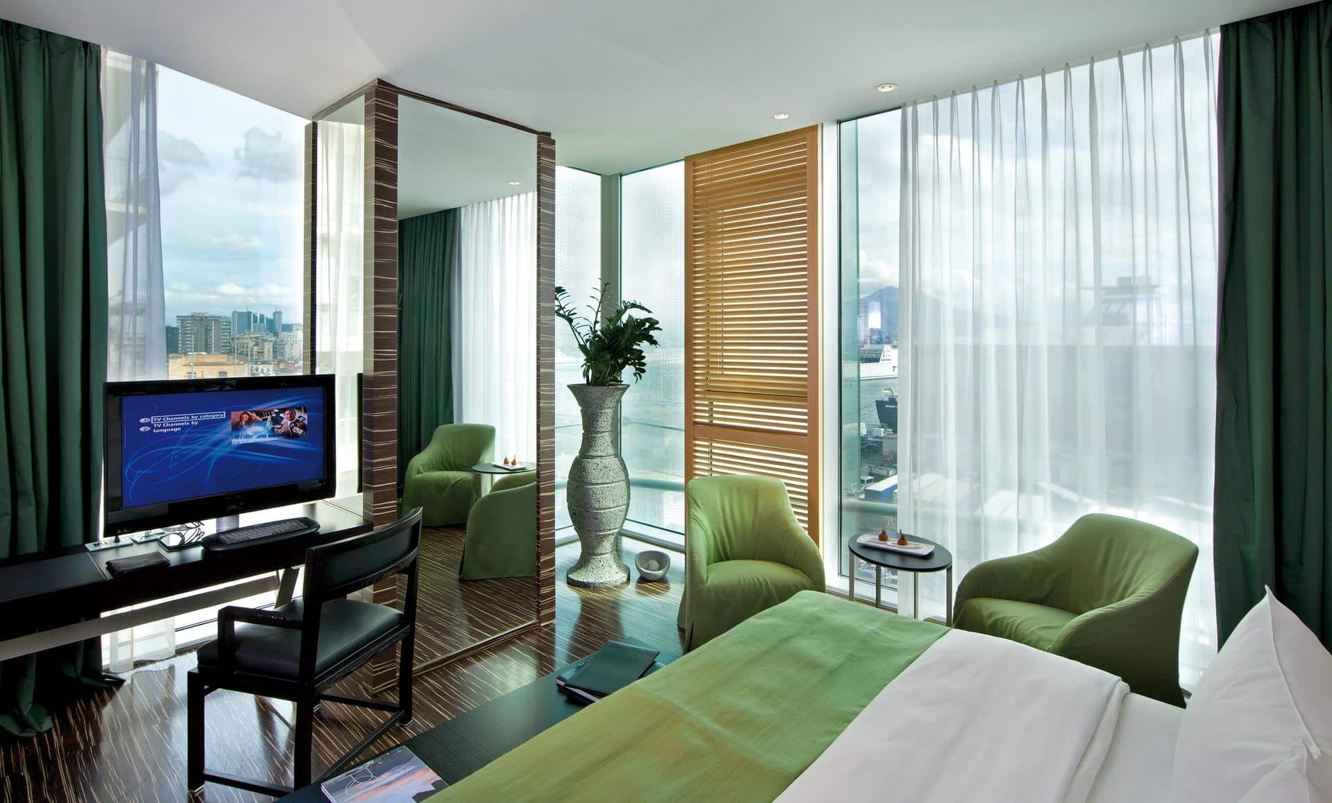 Romeo Hotel - 5