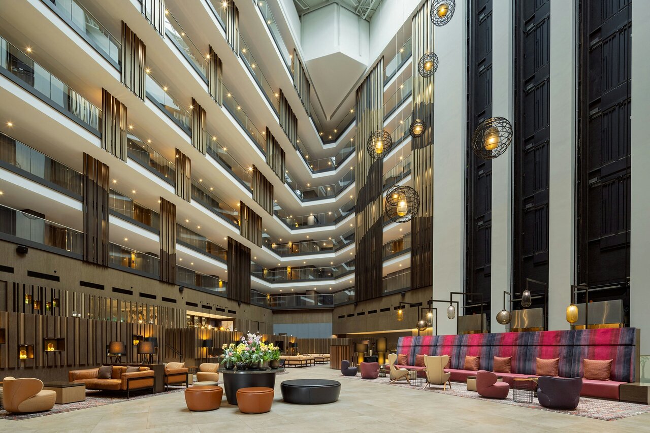 Sheraton Grand Tbilisi Metechi Palace Hotel