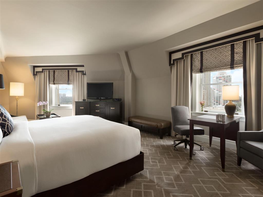 Fairmont Hotel Macdonald