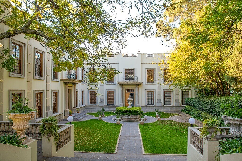 Fairlawns Boutique Hotel & Spa
