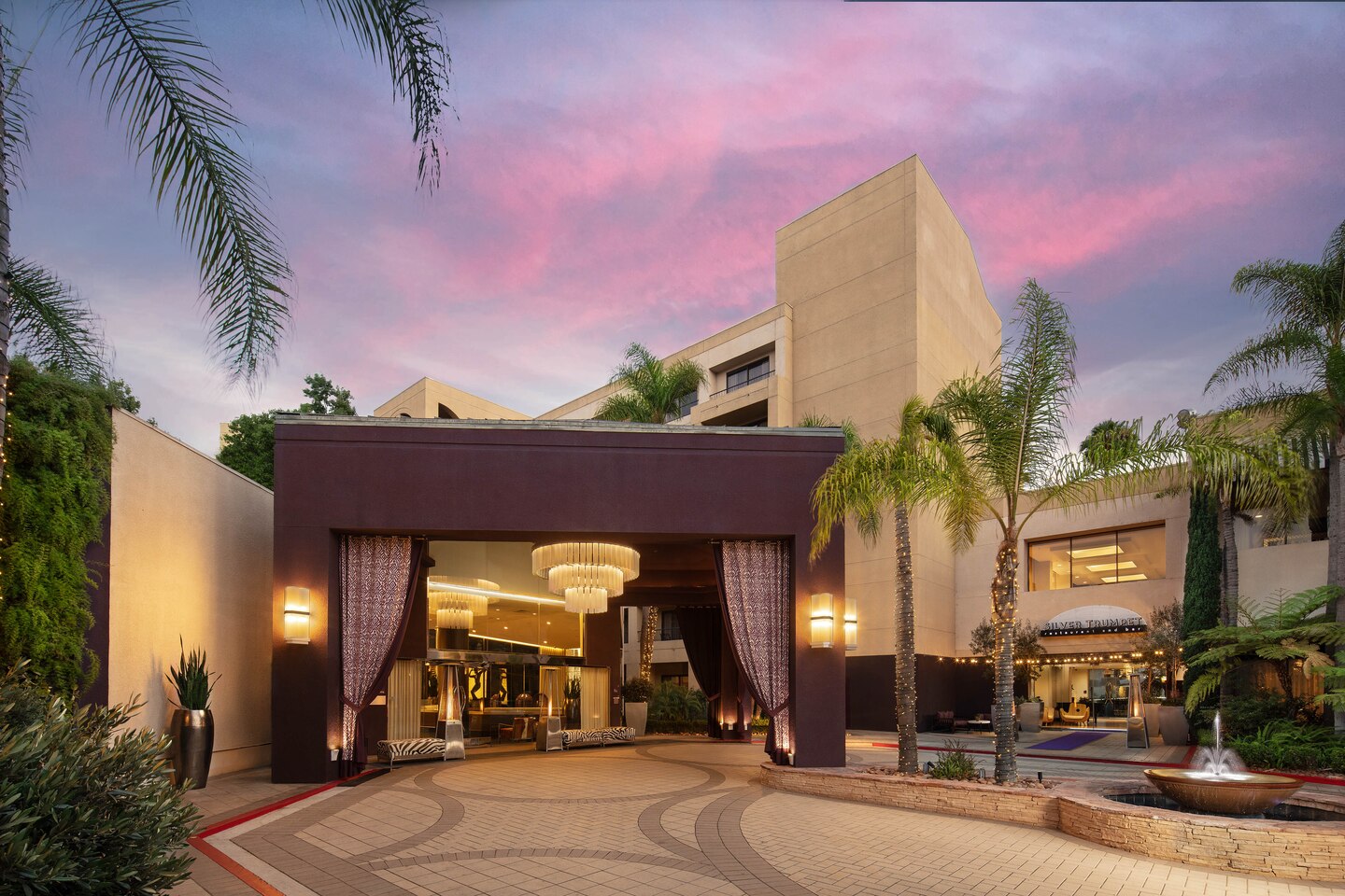 Avenue of the Arts Costa Mesa, a Tribute Portfolio Hotel - 2