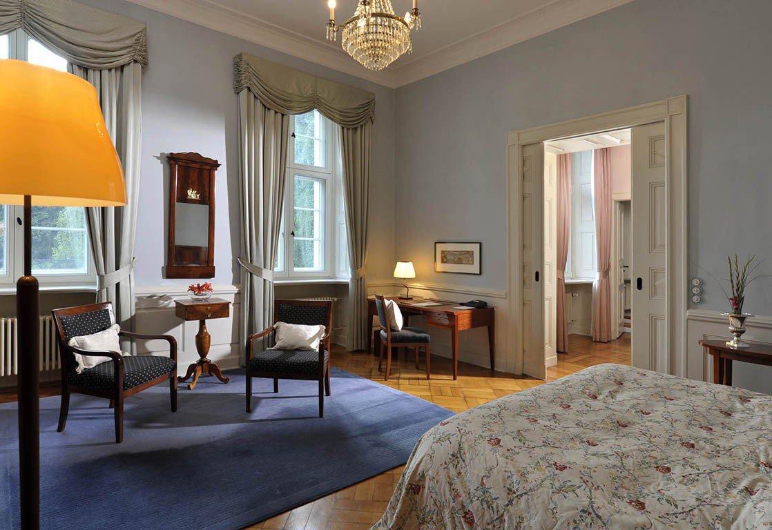 Schlosshotel Burg Schlitz - 1