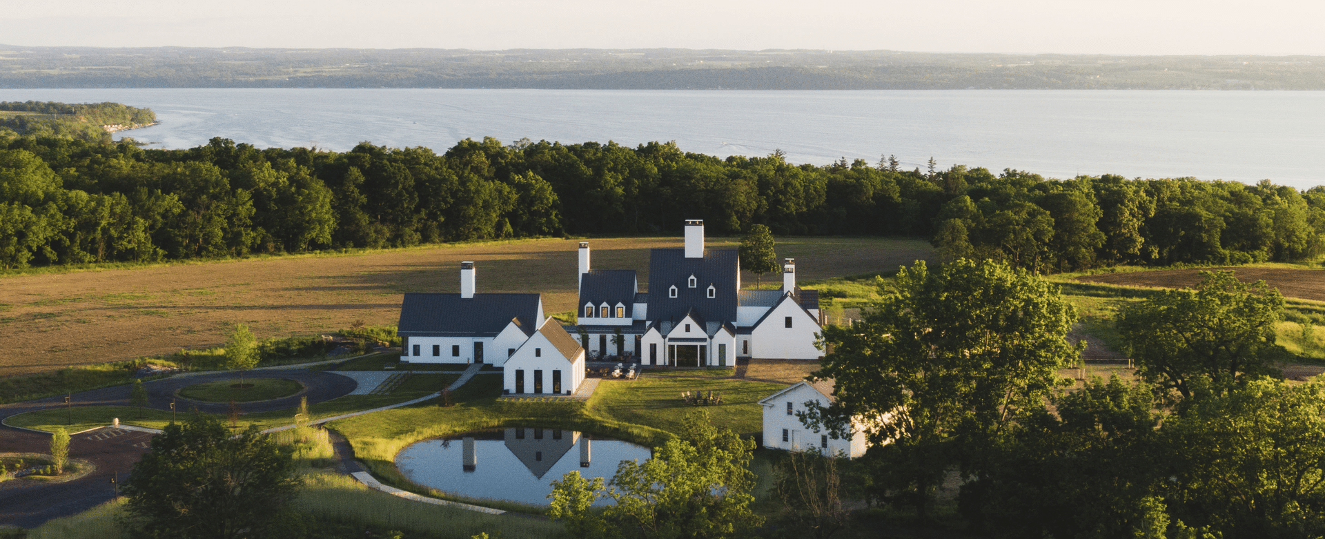 Inns Of Aurora - 1